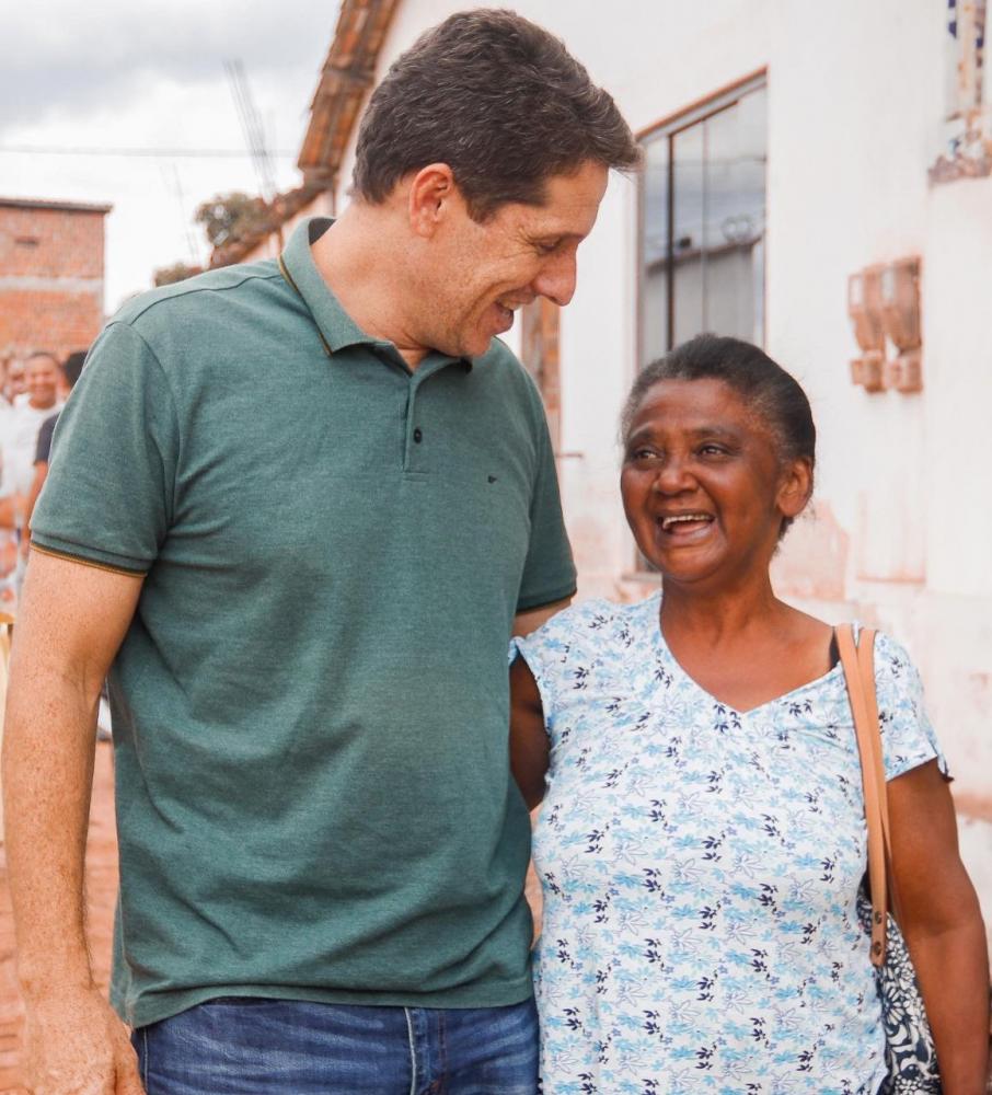 Zé Cocá surpreende em pesquisa para o Senado e se consolida como nova liderança política na Bahia